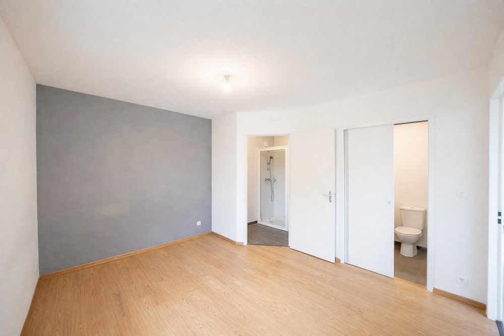 MAISON ANNEE 2013 BBC - 4 CHAMBRES DONT UNE EN RDC - GARAGE - JARDIN - NORMES PMR photo 3