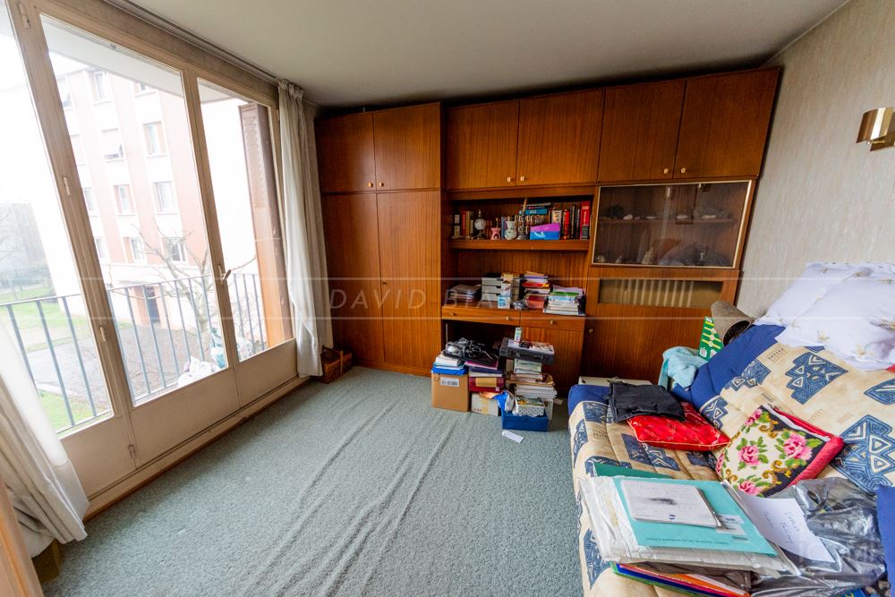 APPARTEMENT T4 78M² - 2 CHAMBRES - BALCON - PARKING PRIVEE - CAVE - BEAU POTENTIEL photo 4