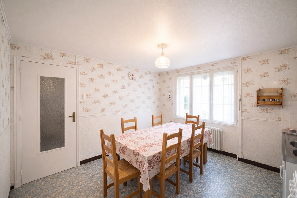 MAISON DE 160M² + MAISON DE 53M² - 10 PIECES - 8 CHAMBRES- GRAND TERRAIN - TRAVAUX A PREVOIR - PROCHE MER photo 3