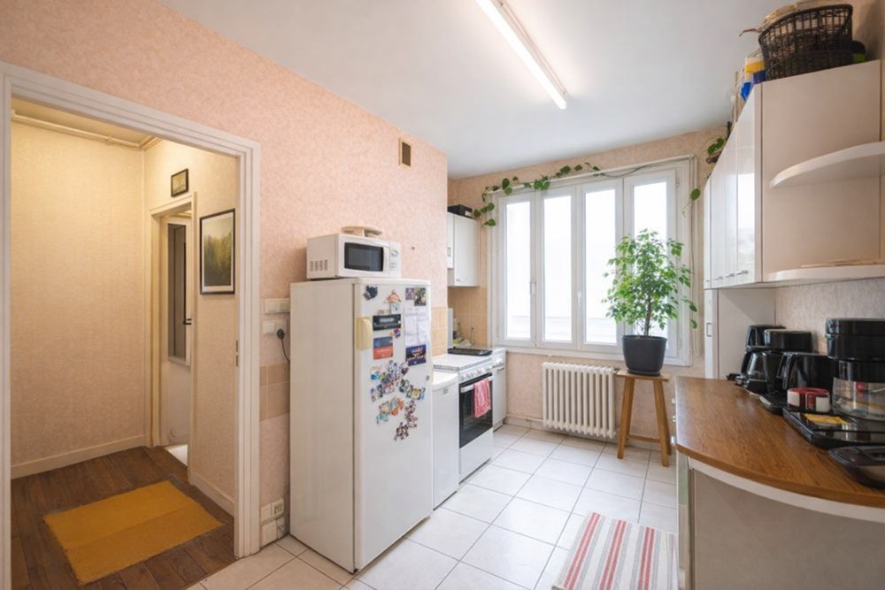 RUE ST SAENS - APPARTEMENT T2 DE 48M2 - 1 CHAMBRE - LUMINEUX - BEAU POTENTIEL - CHAUFFAGE COLLECTIF - CAVE
