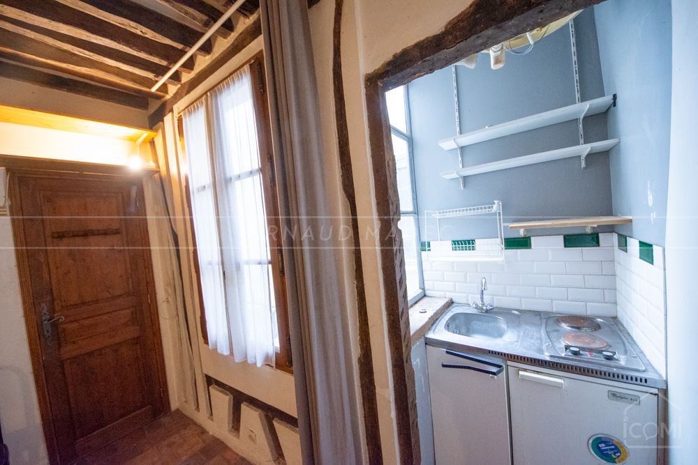 STUDIO DE CHARME DE 14M² AVEC SDE - CALME - CHARME - AUTHENTICITE - IDEAL PIED A TERRE OU LOCATIF photo 5