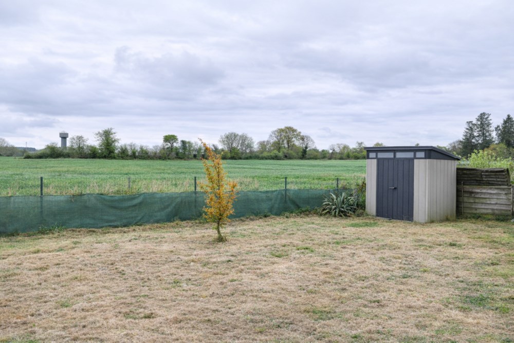 MAISON PLAIN PIED - IDEAL INVESTISSEUR OU COUPLE - SECTEUR CALME - JARDIN - PROCHE COMMODITEES photo 5