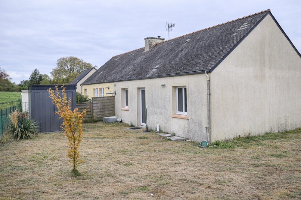 MAISON PLAIN PIED - IDEAL INVESTISSEUR OU COUPLE - SECTEUR CALME - JARDIN - PROCHE COMMODITEES