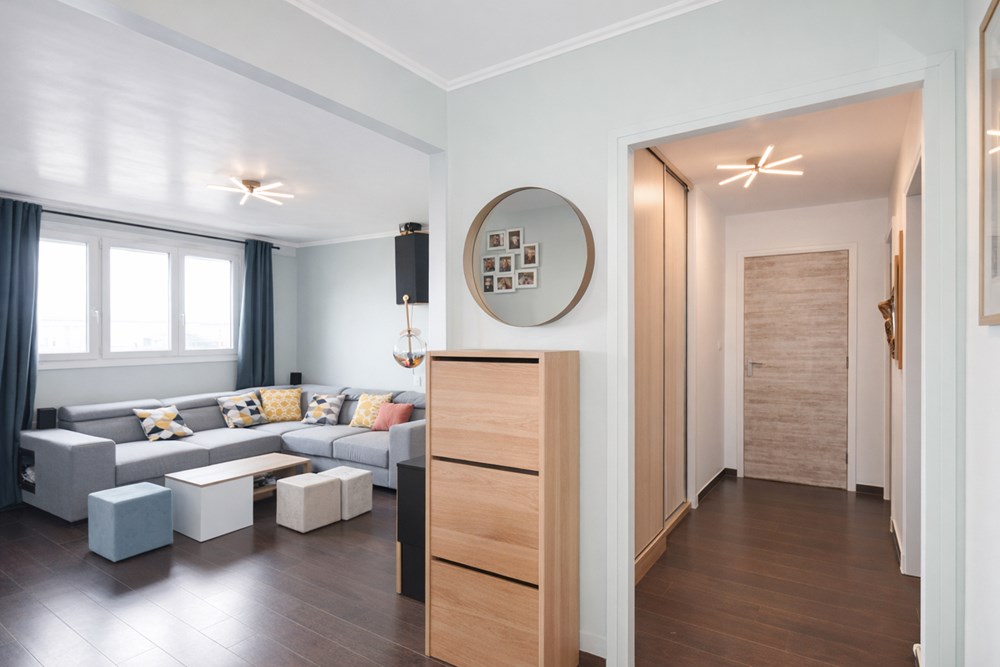 APPARTEMENT DE 71 M2 - DERNIER ETAGE - VUE DEGAGEE - DALLE BETON - LOCAL A VELO OU MOTO - PLACE DE PARKING EN OPTION - FAIBLE CHARGE
