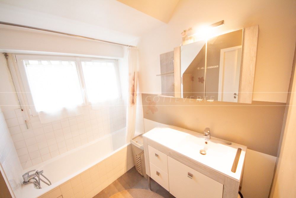 LANDERNEAU - MAISON - 105 M2 - 5 PIECES photo 5