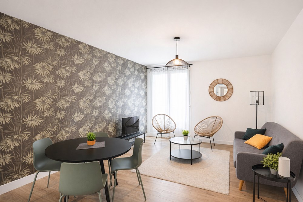 SECTEUR MONTAIGNE - APPARTEMENT DE 53 M2 - 2 CHAMBRES - SANS TRAVAUX -ELECTRICITE REFAITE - STATIONNEMENT AISE AU PIED DE L'IMMEUBLE - CAVE