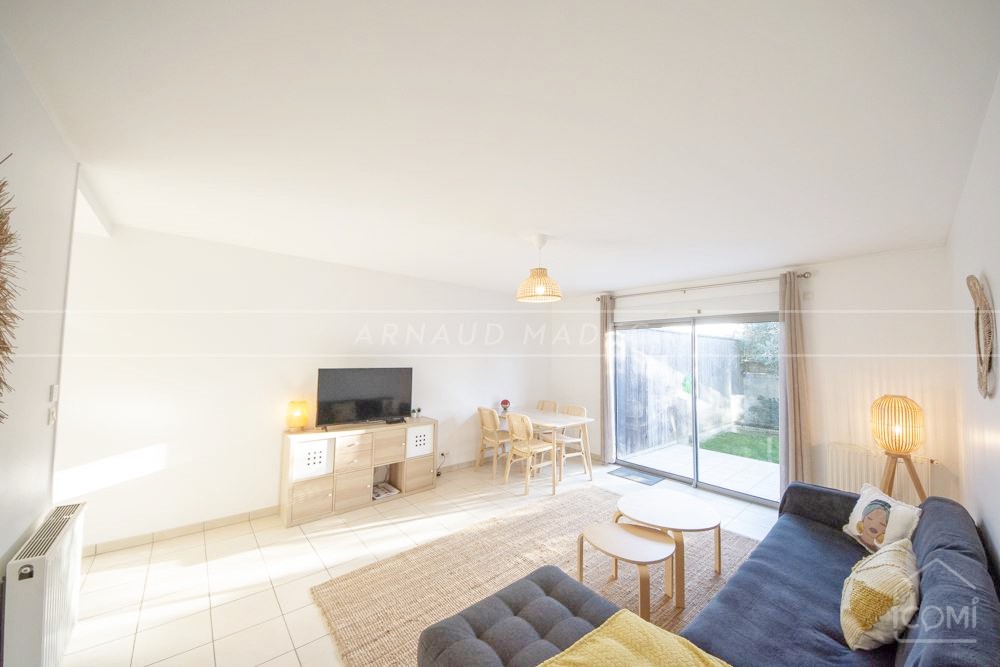 MAISON T3 DE PLAIN PIED EN HYPER CENTRE VILLE - BELLE PIECE DE VIE - PARKING - CAVE - CALME - RARE photo 5