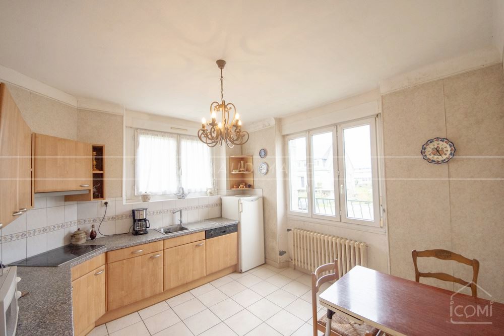 MAISON T7 DE + DE 170 M² SUR 800 M² DE TERRAIN - 4/+6 CHAMBRES - PIECE DE VIE LUMINEUSE - FENETRES PVC - GARAGE - CALME - RARE photo 5