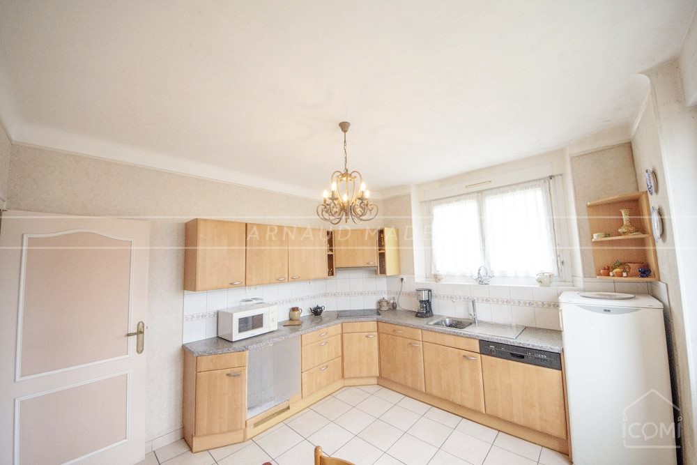 MAISON T7 DE + DE 170 M² SUR 800 M² DE TERRAIN - 4/+6 CHAMBRES - PIECE DE VIE LUMINEUSE - FENETRES PVC - GARAGE - CALME - RARE photo 3