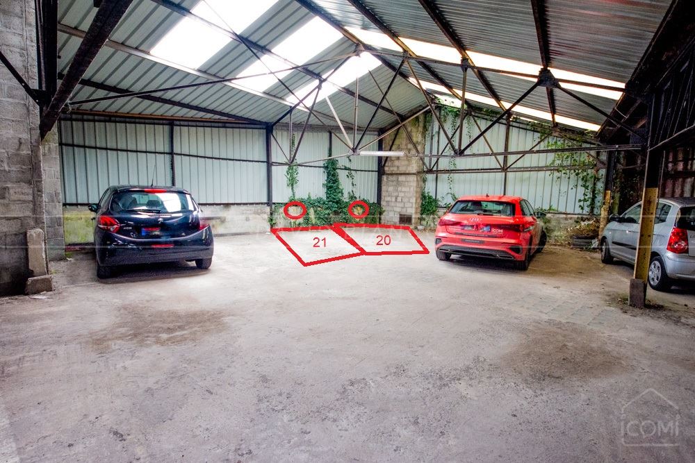 PLACE DE PARKING 9M² PRIVATIVE COUVERTE ET SECURISEE RUE DE GLASGOW - BEAU POTENTIEL photo 3