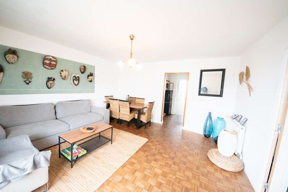 APPARTEMENT - 3 CHAMBRES DE 78 M² - TROISIEME ETAGE - ASCENSEUR - DALLE BETON - QUARTIER CALME - COPROPRIETE BIEN ENTRETENU - EXPOSITION SUD photo 2