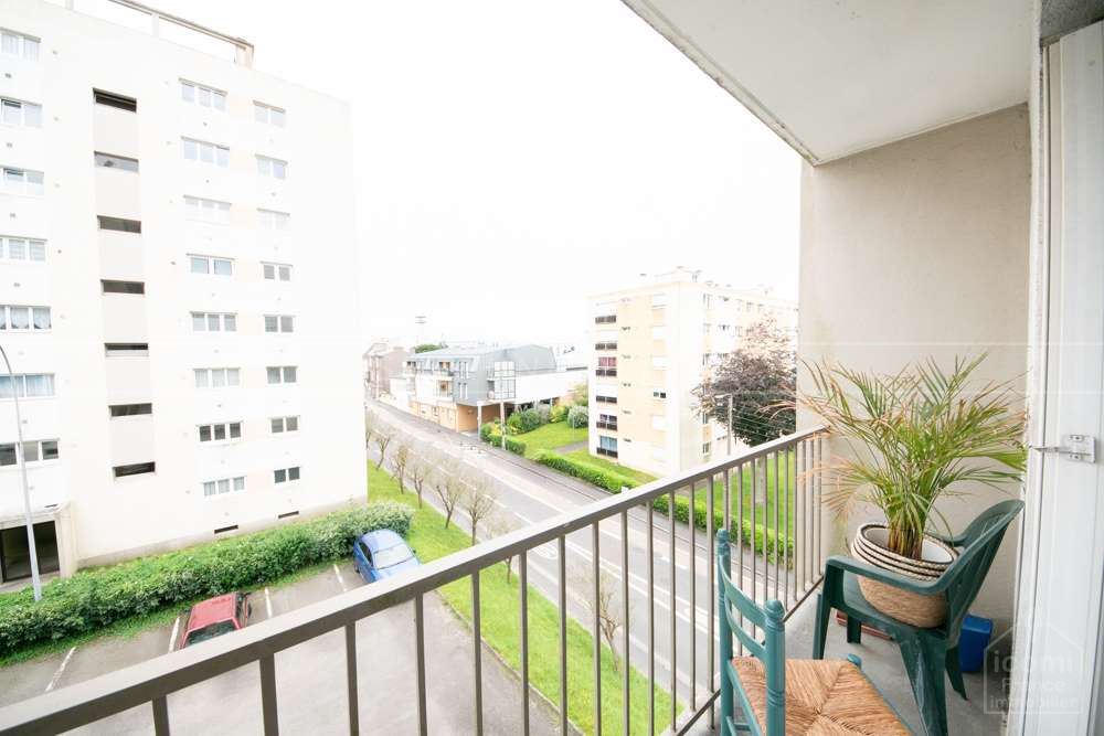 APPARTEMENT - 3 CHAMBRES DE 78 M² - TROISIEME ETAGE - ASCENSEUR - DALLE BETON - QUARTIER CALME - COPROPRIETE BIEN ENTRETENU - EXPOSITION SUD photo 4