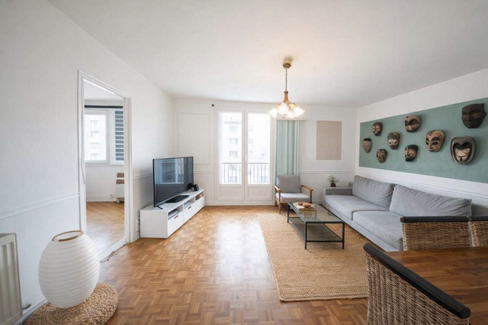 APPARTEMENT - 3 CHAMBRES DE 78 M² - TROISIEME ETAGE - ASCENSEUR - DALLE BETON - QUARTIER CALME - COPROPRIETE BIEN ENTRETENU - EXPOSITION SUD
