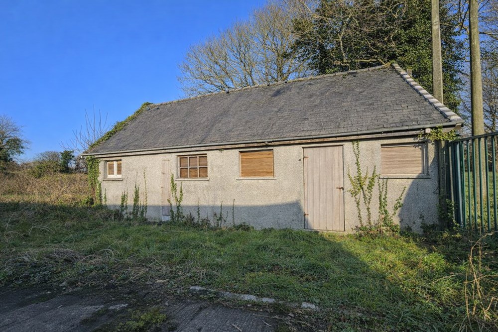 ENSEMBLE IMMOBILIER DE 180M² DE DEUX BATIMENTS COMPRENANT 5 CRECHES - TERRAIN 1000M² - IDEAL ARTISAN photo 5