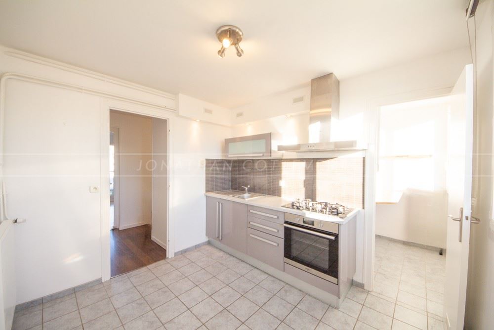 BREST - APPARTEMENT - 63 M2 - 3 PIECES photo 2