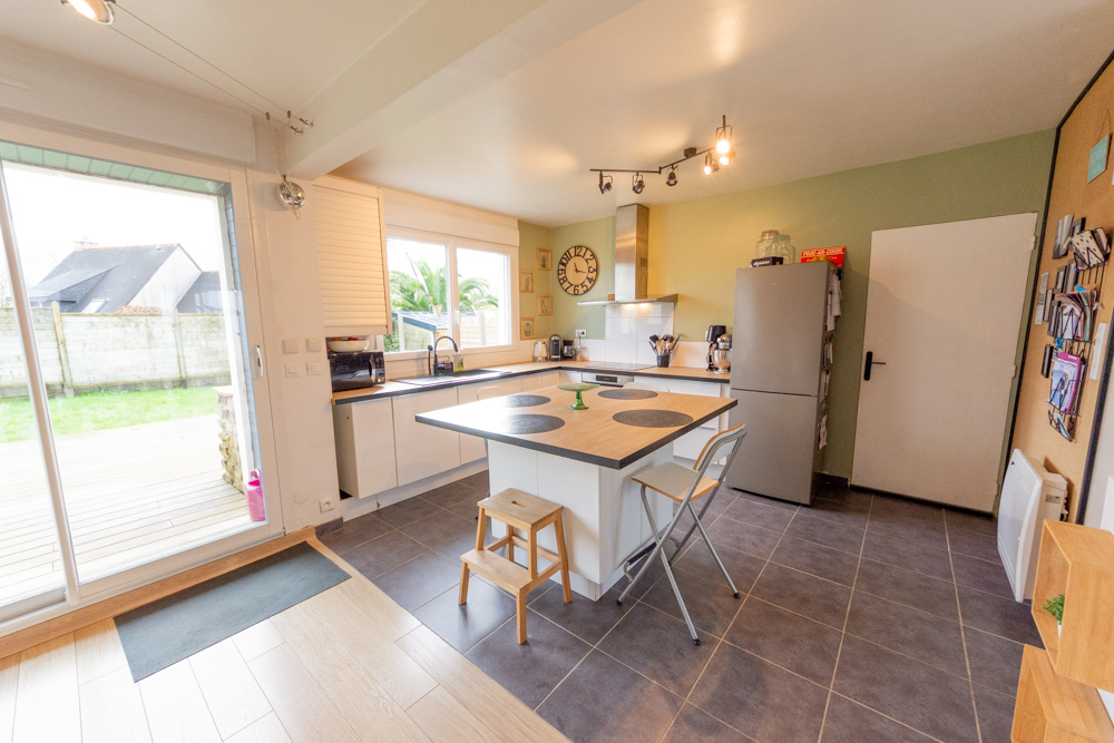 MAISON T5 126M² - 3 CHAMBRES - GARAGE - VERANDA - TERRASSE - SUR TERRAIN CLOS DE 365M² photo 2