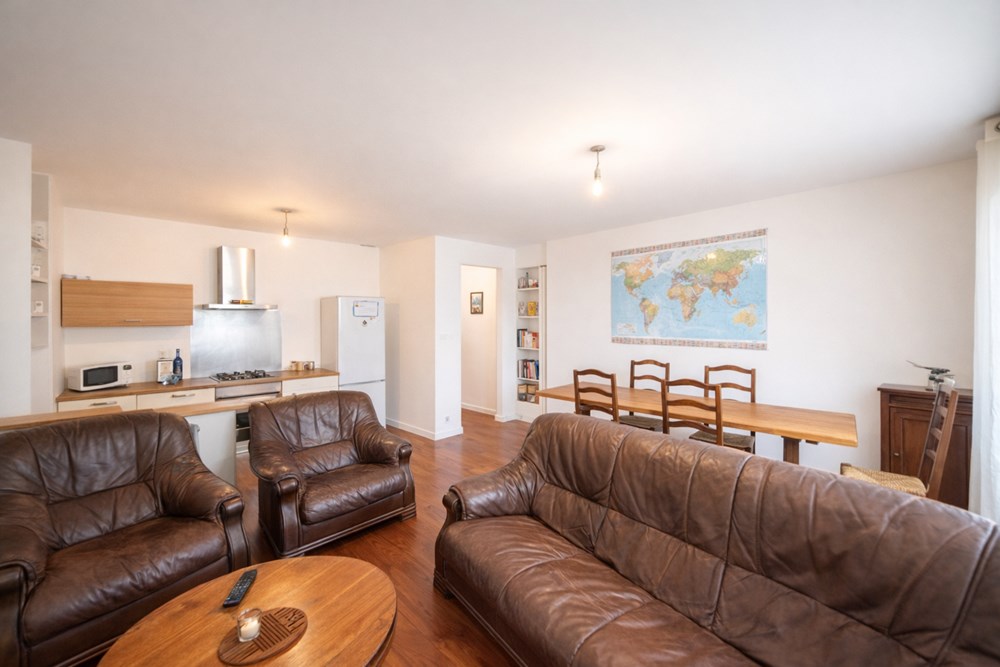 APPARTEMENT T2 AVEC CAVE - SANS TRAVAUX - VUE MAGNIFIQUE - DERNIER ETAGE - FAIBLES CHARGES - PETITE COPROPRIETE