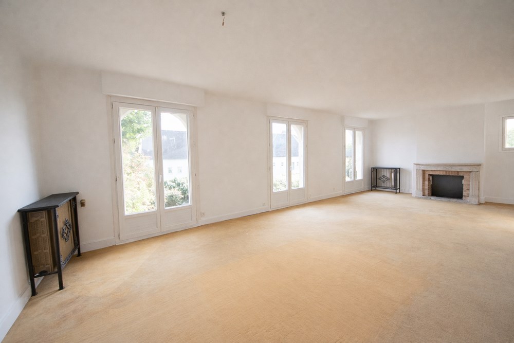 MAISON NEO BRETONNE - BEAUX VOLUMES - 4 CHAMBRES - IDEALEMENT SITUEE - SOUS-SOL COMPLET photo 2