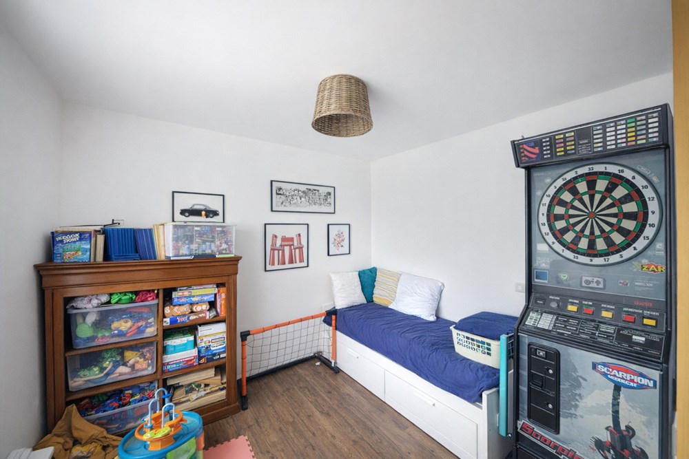 APPARTEMENT 81 M² - 3 CHAMBRES POSSIBLE - DERNIER ETAGE - CAVE - GRANDE PIECE DE VIE - GARAGE POSSIBLE - VUE MER - RARE photo 4