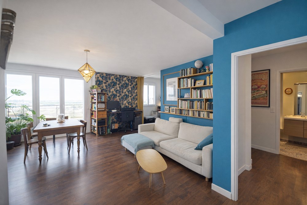 APPARTEMENT 81 M² - 3 CHAMBRES POSSIBLE - DERNIER ETAGE - CAVE - GRANDE PIECE DE VIE - GARAGE POSSIBLE - VUE MER - RARE