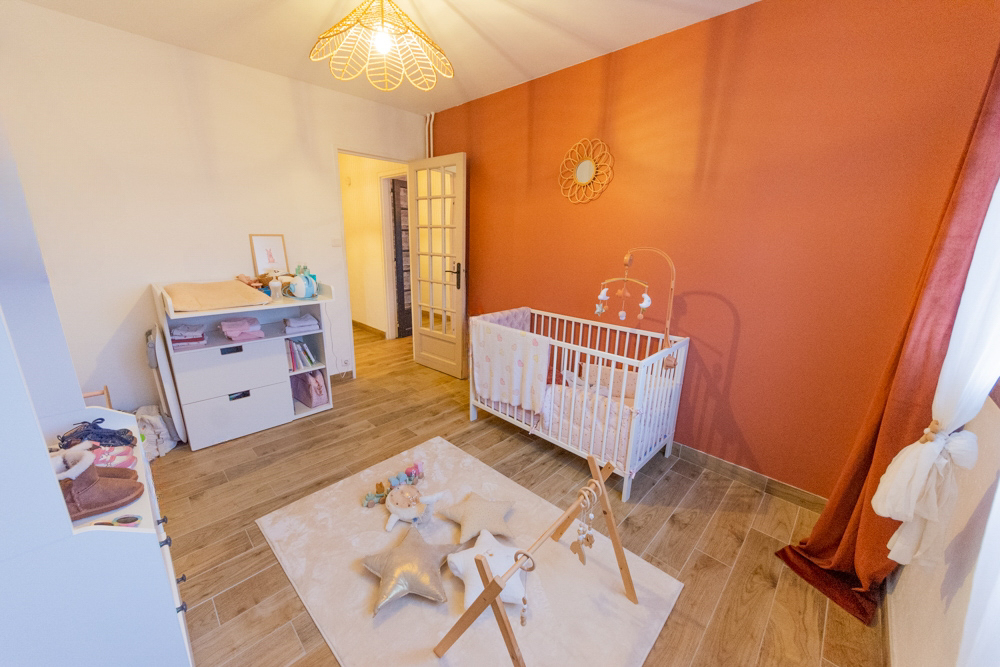 APPARTEMENT T4 85M² - 3 CHAMBRES - CAVE - ASCENSEUR - DALLE BETON - PAS DE TRAVAUX photo 4