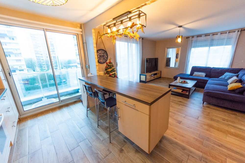 APPARTEMENT T4 85M² - 3 CHAMBRES - CAVE - ASCENSEUR - DALLE BETON - PAS DE TRAVAUX photo 2