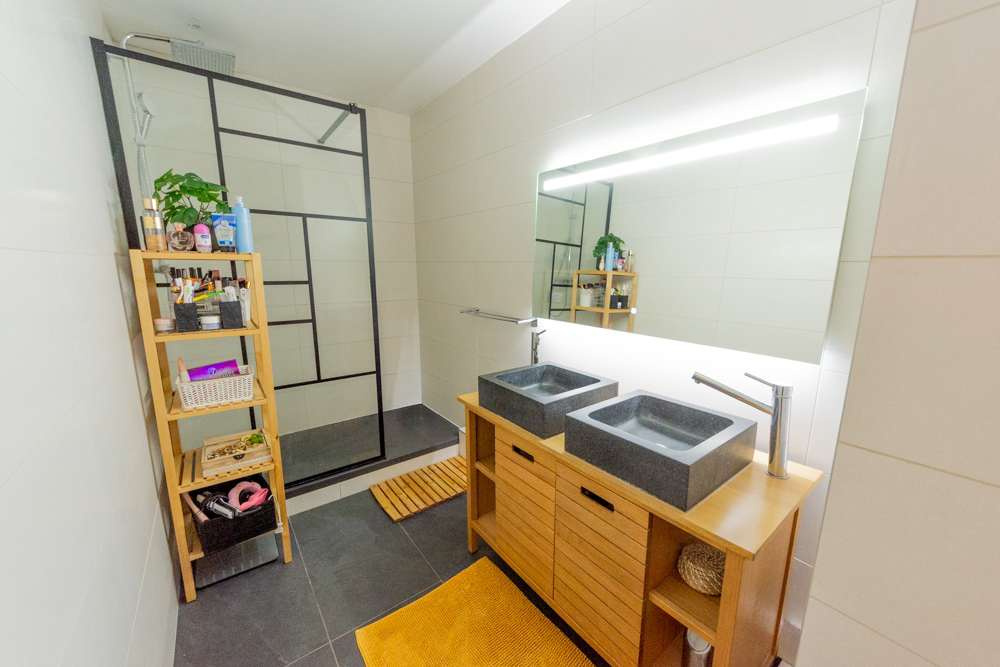 APPARTEMENT T4 85M² - 3 CHAMBRES - CAVE - ASCENSEUR - DALLE BETON - PAS DE TRAVAUX photo 5