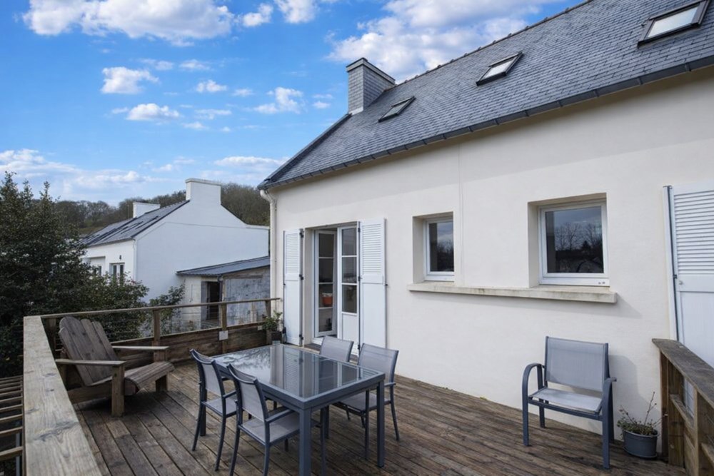 MAISON T6 DE 115M² SUR 500 M² DE TERRAIN - 4 CHAMBRES - TERRASSES - VUE DEGAGEE - EXCELLENT DPE PROCHE DU C - CALME - RARE