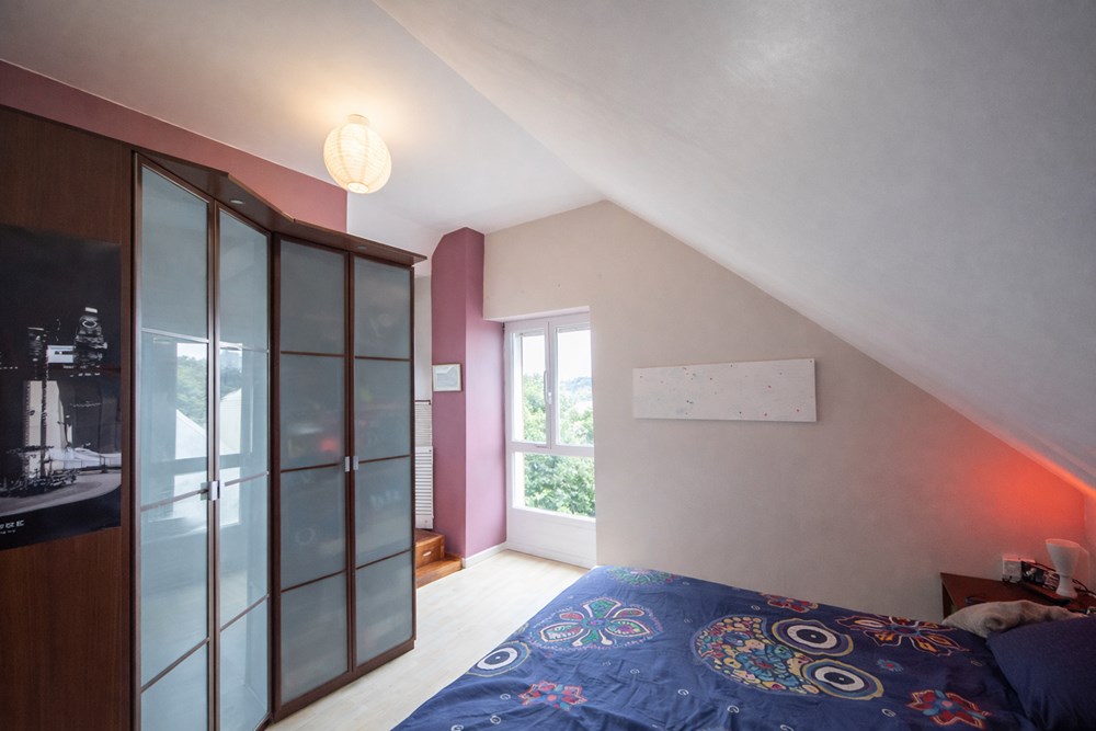 MAISON T6 DE 115M² SUR 500 M² DE TERRAIN - 4 CHAMBRES - TERRASSES - VUE DEGAGEE - EXCELLENT DPE PROCHE DU C - CALME - RARE photo 4