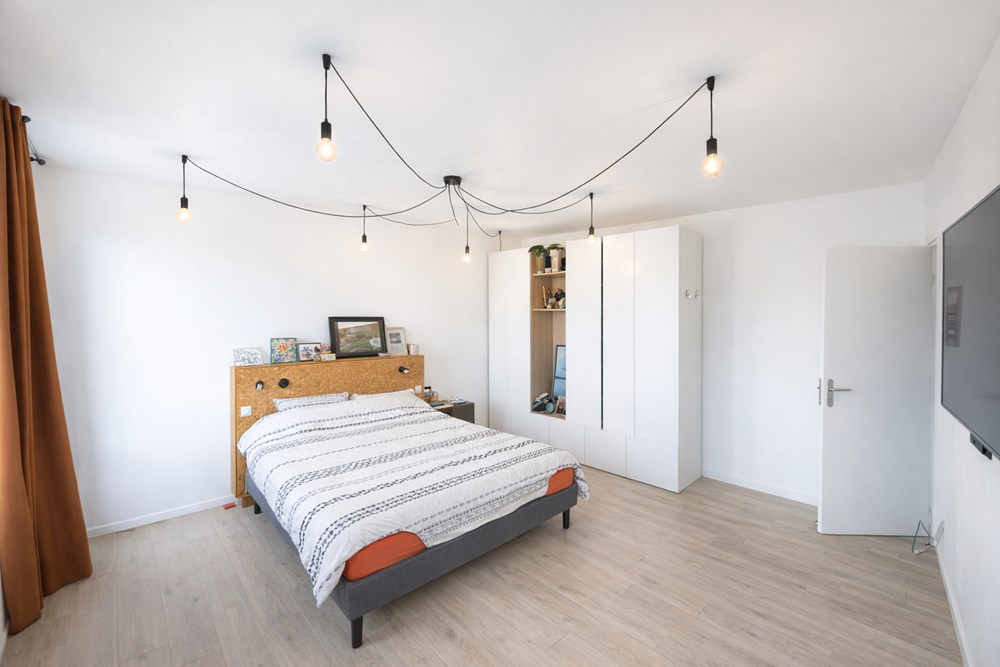 APPARTEMENT 90M² - DEUX GRANDES CHAMBRES DE 18M² - CALME - DERNIER ETAGE - GRANDE PIECE DE VIE - RARE photo 4