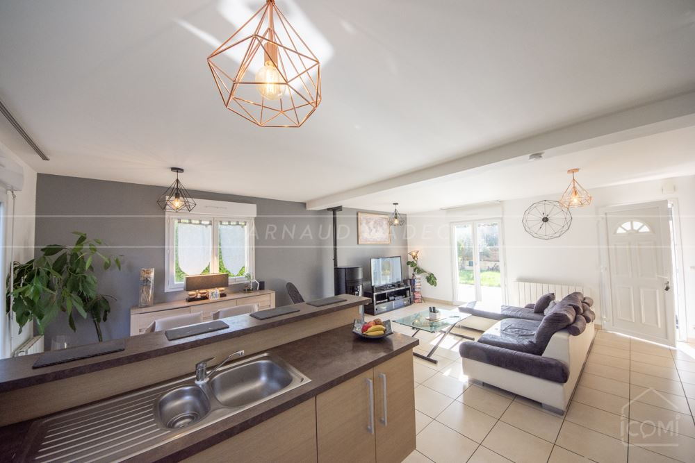MAISON CONTEMPORAINE 2012 - T5 DE +100M² - PIECE DE VIE 40 M² - 4 CHAMBRES - EXPO SUD - TERRAIN CLOS - RARE photo 3