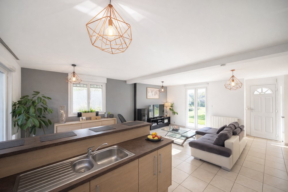 MAISON CONTEMPORAINE 2012 - T5 DE +100M² - PIECE DE VIE 40 M² - 4 CHAMBRES - EXPO SUD - TERRAIN CLOS - RARE photo 3