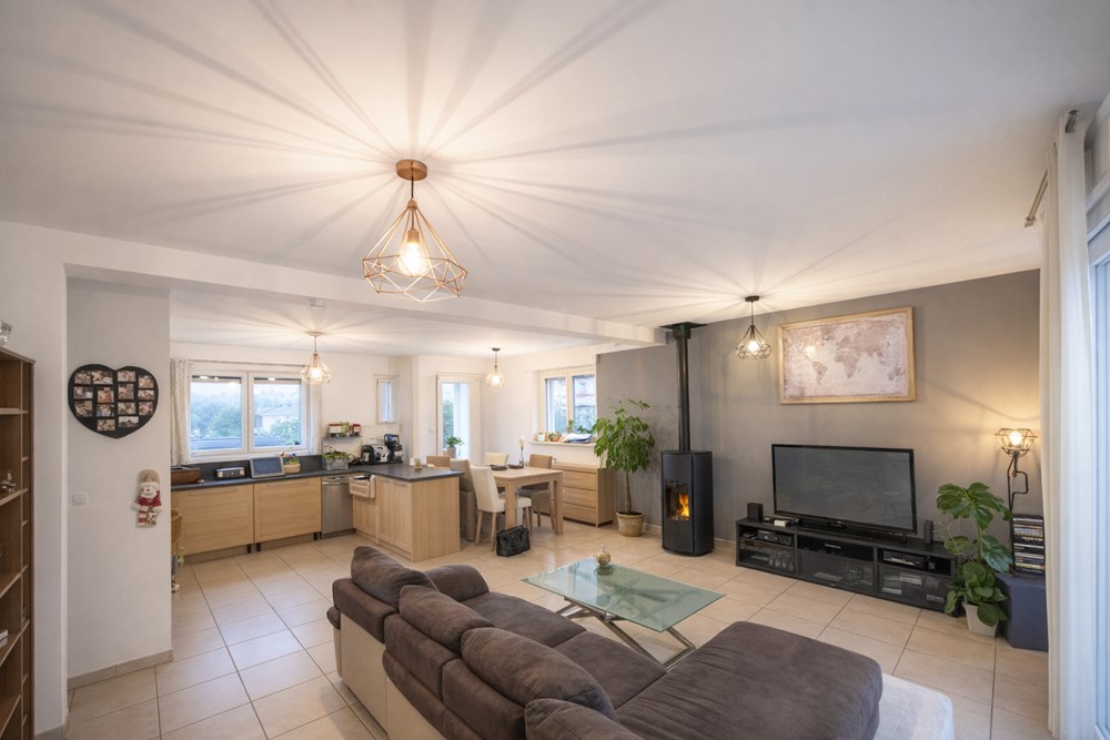 MAISON CONTEMPORAINE 2012 - T5 DE +100M² - PIECE DE VIE 40 M² - 4 CHAMBRES - EXPO SUD - TERRAIN CLOS - RARE