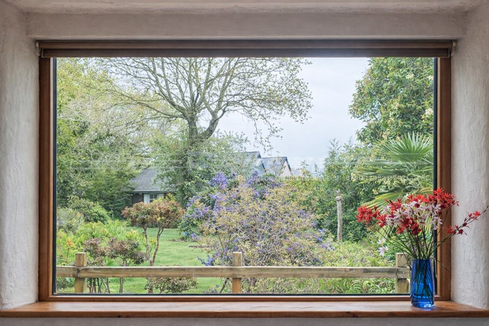 PROPRIETE DE 200 M² - TERRAIN DE + DE 2400M² - ESPACE DE VIE DE + 70M² EN REZ DE JARDIN - CALME - RARE - PROCHE MER