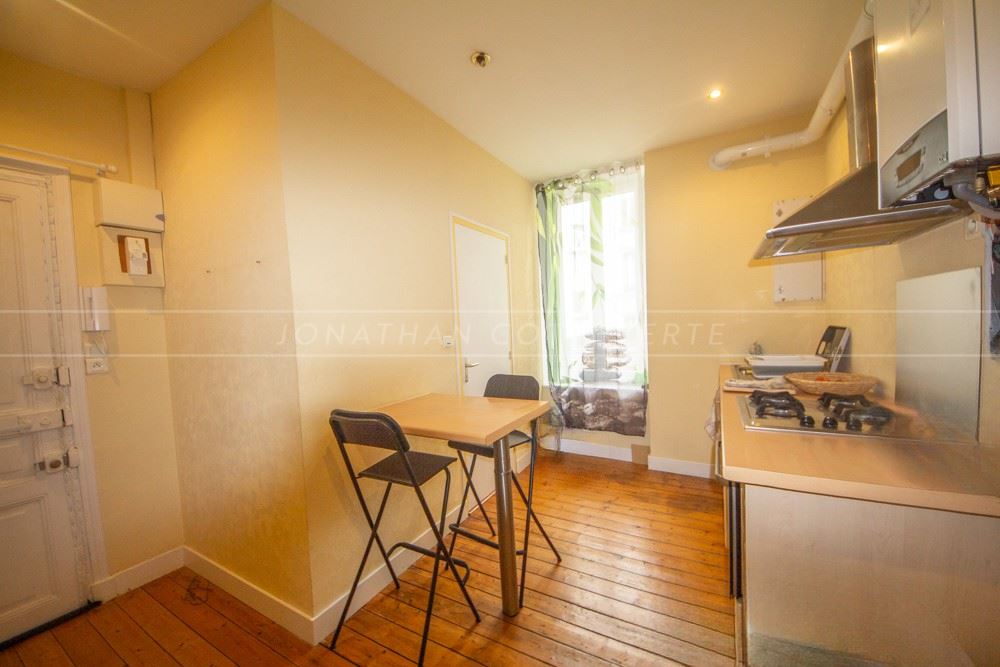 APPARTEMENT - STUDIO - IDÉAL INVESTISSEUR - IDÉALEMENT SITUÉ - DPE D - OPPORTUNITÉ