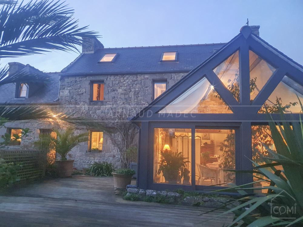 PROPRIETE DE CHARME EXCEPTIONNEL - PIECE DE VIE 60 M² - 3/5 CHAMBRES -EXCELLENT DPE - CALME - PLAGES A 2 MN EN VOITURE - RARE