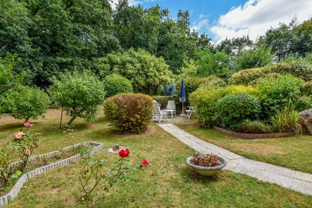 MAISON INDIVIDUELLE T7 154M² - 4 CHAMBRES - NOMBREUSES POSSIBILITES SR TERRAIN DE 900M²