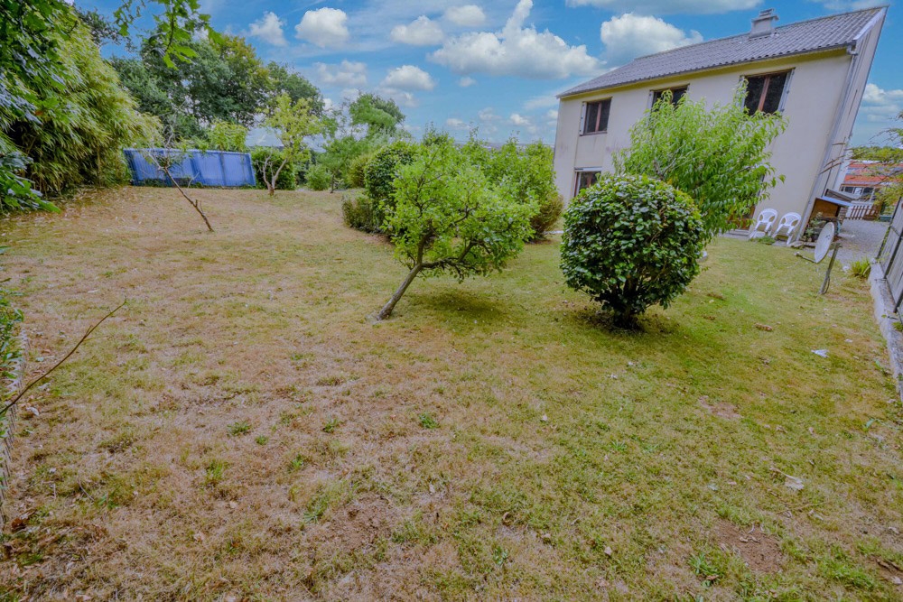 MAISON INDIVIDUELLE T7 154M² - 4 CHAMBRES - NOMBREUSES POSSIBILITES SR TERRAIN DE 900M² photo 3
