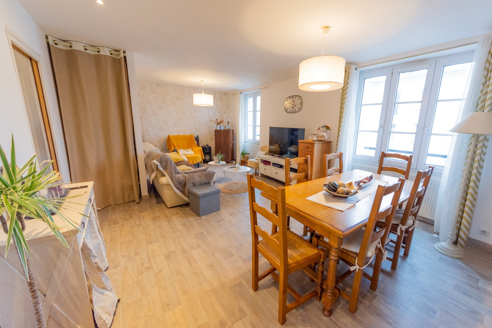 APPARTEMENT T5 78M² - 3 CHAMBRES - DALLE BETON - CAVE - PARKING AISE - BEAU POTENTIEL
