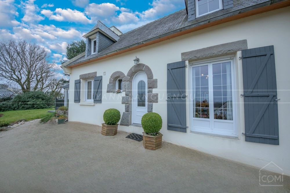 MAISON 106M² - 4 CHAMBRES - TERRAIN 1000M² - GRANDE PIECE DE VIE - SOUS-SOL COMPLET- DPE C - BOURG photo 4