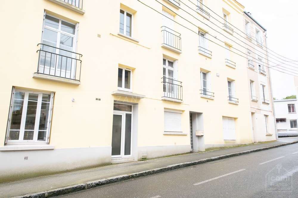 STUDIO MODERNE - BIEN ENTRETENU - QUARTIER CALME - STATIONNEMENT AISE - PETITE COPROPRIETE - IDEAL INVESTISSEUR photo 3