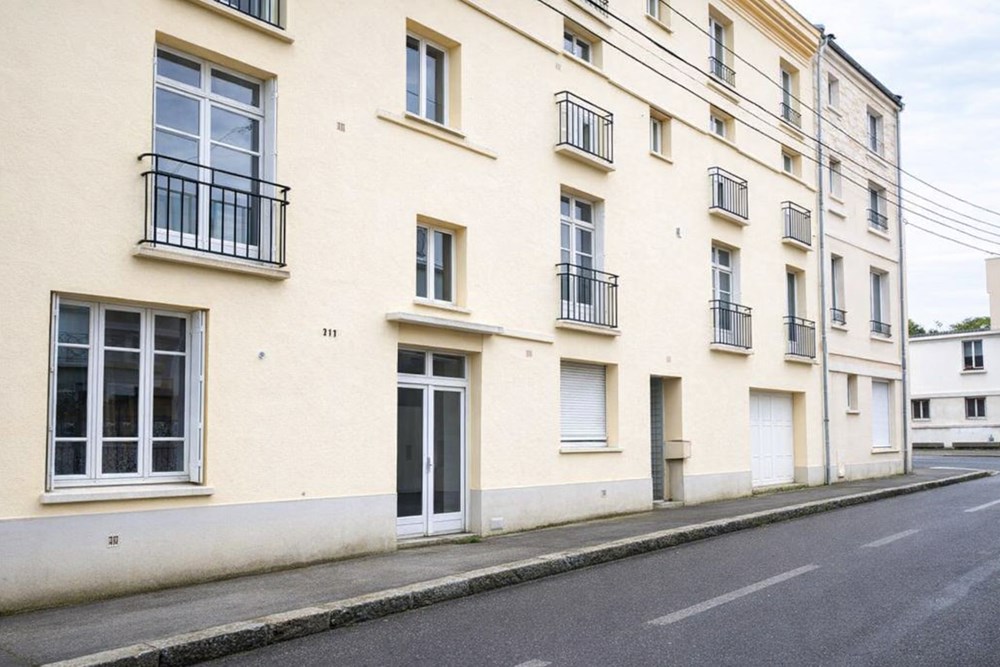STUDIO MODERNE - BIEN ENTRETENU - QUARTIER CALME - STATIONNEMENT AISE - PETITE COPROPRIETE - IDEAL INVESTISSEUR