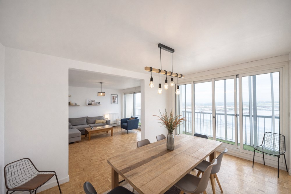 APPARTEMENT T4 DE 105 M² - 3 SUPERBES CHAMBRES - GRANDE PIECE DE VIE - AUCUN TRAVAUX - VUE DEGAGEE - DPE C - RARE
