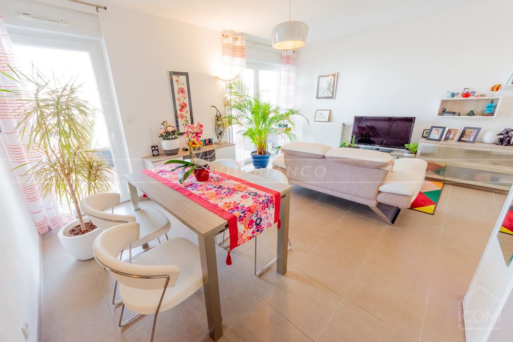 APPARTEMENT DE 2015 T3 60M² - BALCON 18M² - 2 CHAMBRES - PLACE DE PARKING - CAVE photo 5