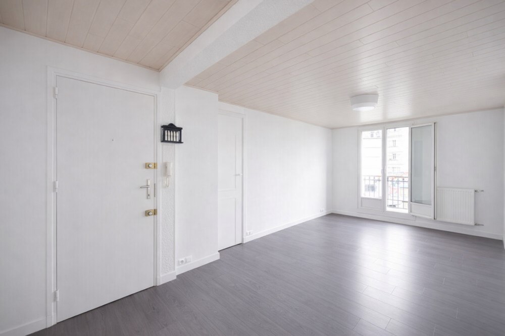 BOULEVARD MONTAIGNE - APPARTEMENT T3 DE 60 M2- 2 CHAMBRES - DALLE BETON - CAVE - ASCENSEUR - LOCAL A VELO - STATIONNEMENT AISE - FAIBLES CHARGES