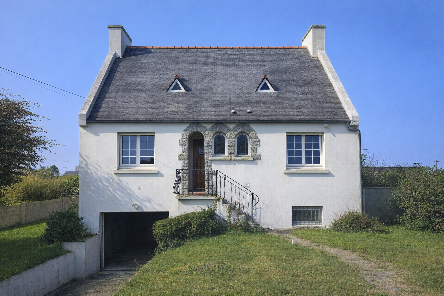 MAISON T6 AVEC 5 CHAMBRES - PIECE DE VIE TRIPLE - SOUS SOL COMPLET - GARAGE - TERRAIN 700M² - photo 3