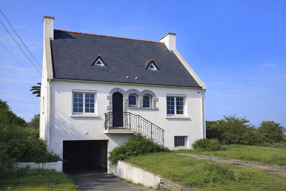 MAISON T6 AVEC 5 CHAMBRES - PIECE DE VIE TRIPLE - SOUS SOL COMPLET - GARAGE - TERRAIN 700M² - photo 4