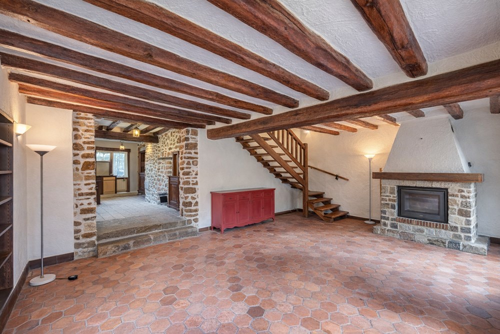 PROPRIETE DE 200 M² SUR 1000M² DE TERRAIN - 4/5 CHAMBRES - ESPACE DE VIE 60M² - COUP DE COEUR - CHARME DU DEBUT DU SIECLE - RARE photo 3