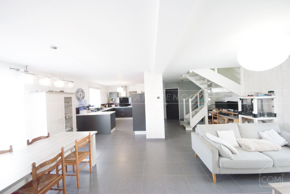 MAISON 90M² - CONSTRUCTION 2016 - POMPE A CHALEUR - GRANDE PIECE DE VIE - 3 CHAMBRES - JARDIN - EXPOSITION SUD photo 2