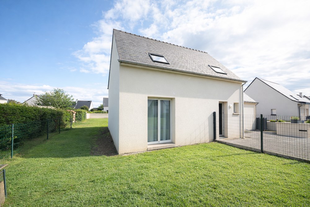 MAISON 90M² - CONSTRUCTION 2016 - POMPE A CHALEUR - GRANDE PIECE DE VIE - 3 CHAMBRES - JARDIN - EXPOSITION SUD
